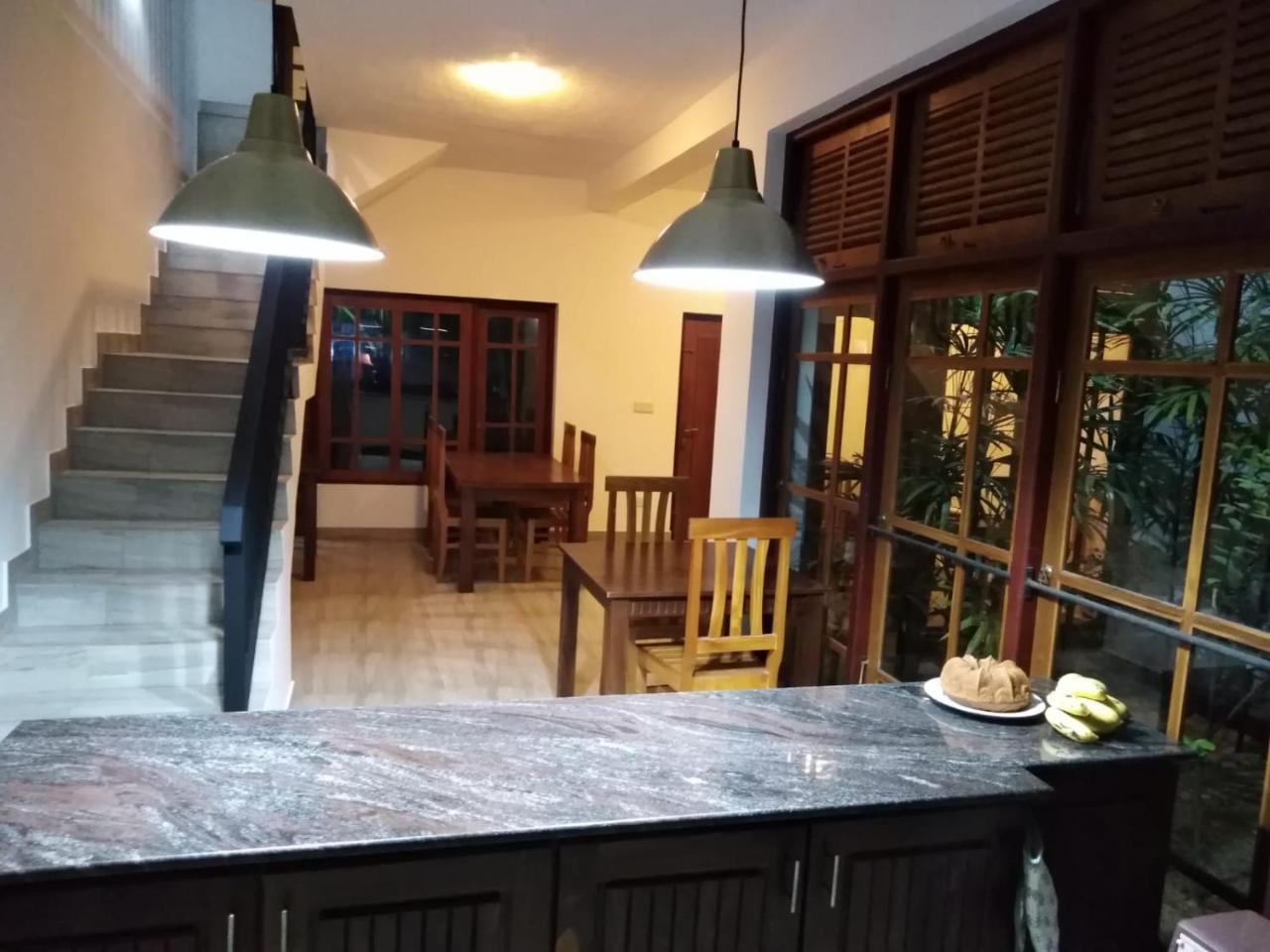 Lija Residence Негомбо Екстериор снимка