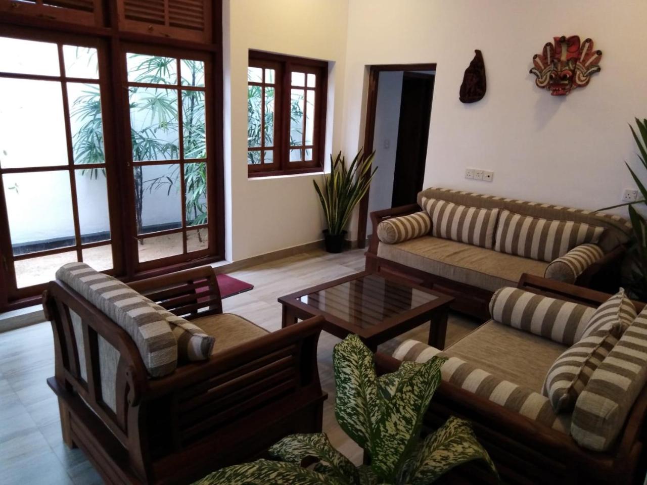 Lija Residence Негомбо Екстериор снимка