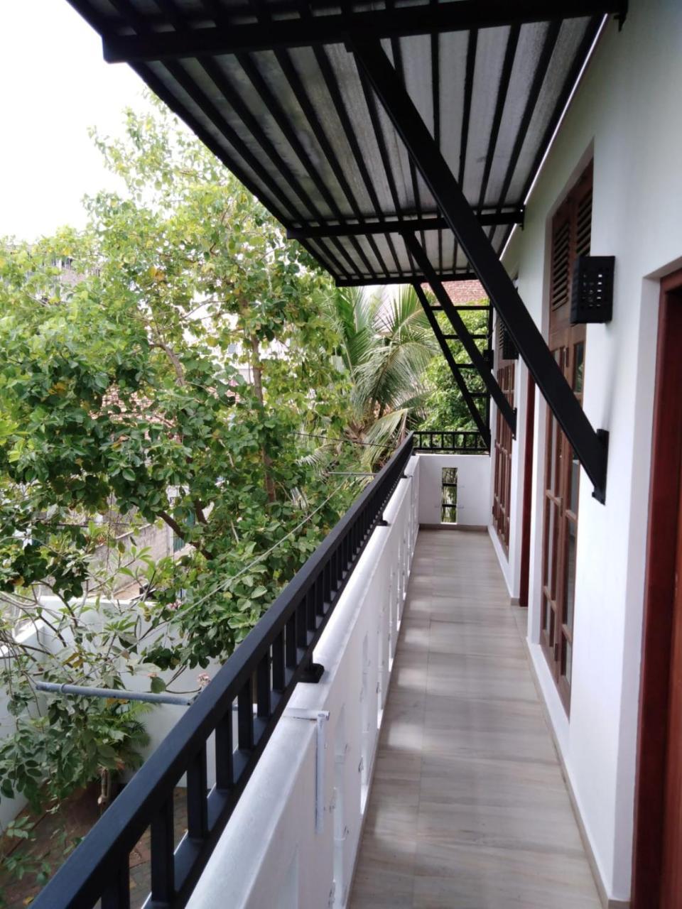 Lija Residence Негомбо Екстериор снимка