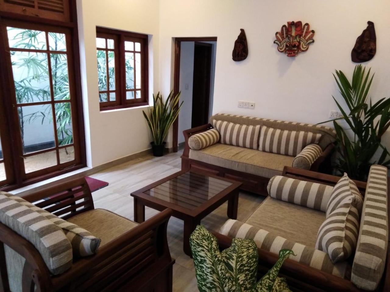 Lija Residence Негомбо Екстериор снимка