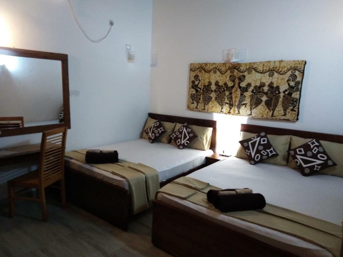 Lija Residence Негомбо Екстериор снимка