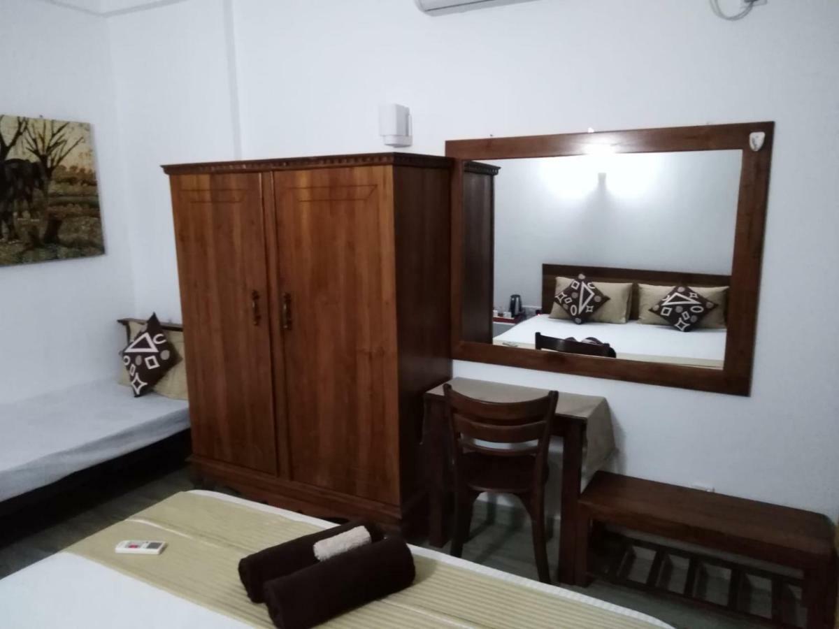 Lija Residence Негомбо Екстериор снимка