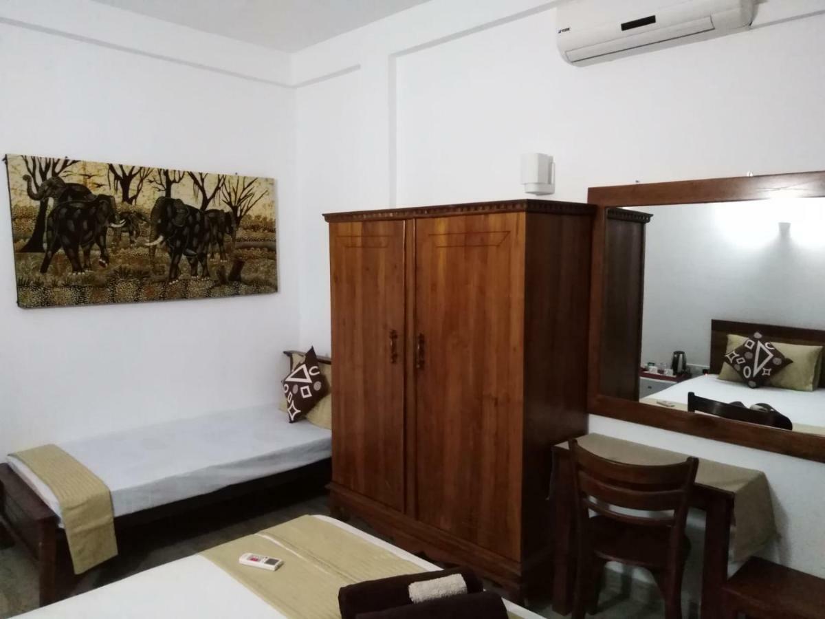 Lija Residence Негомбо Екстериор снимка