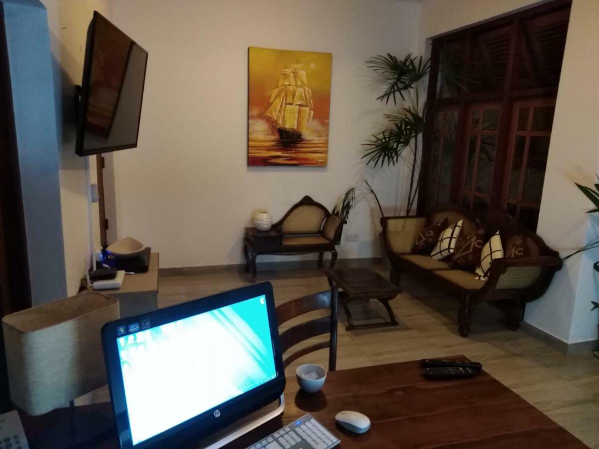 Lija Residence Негомбо Екстериор снимка