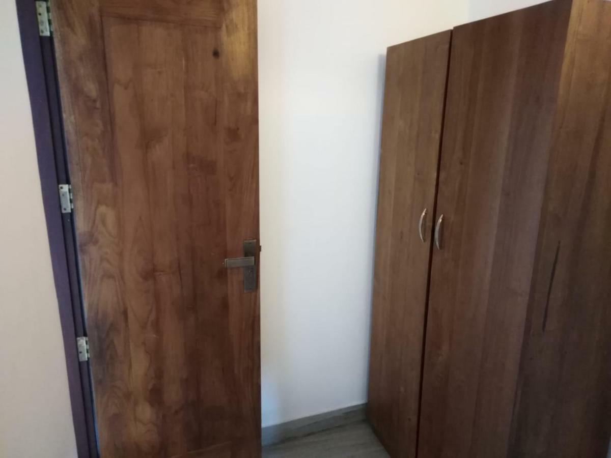 Lija Residence Негомбо Екстериор снимка