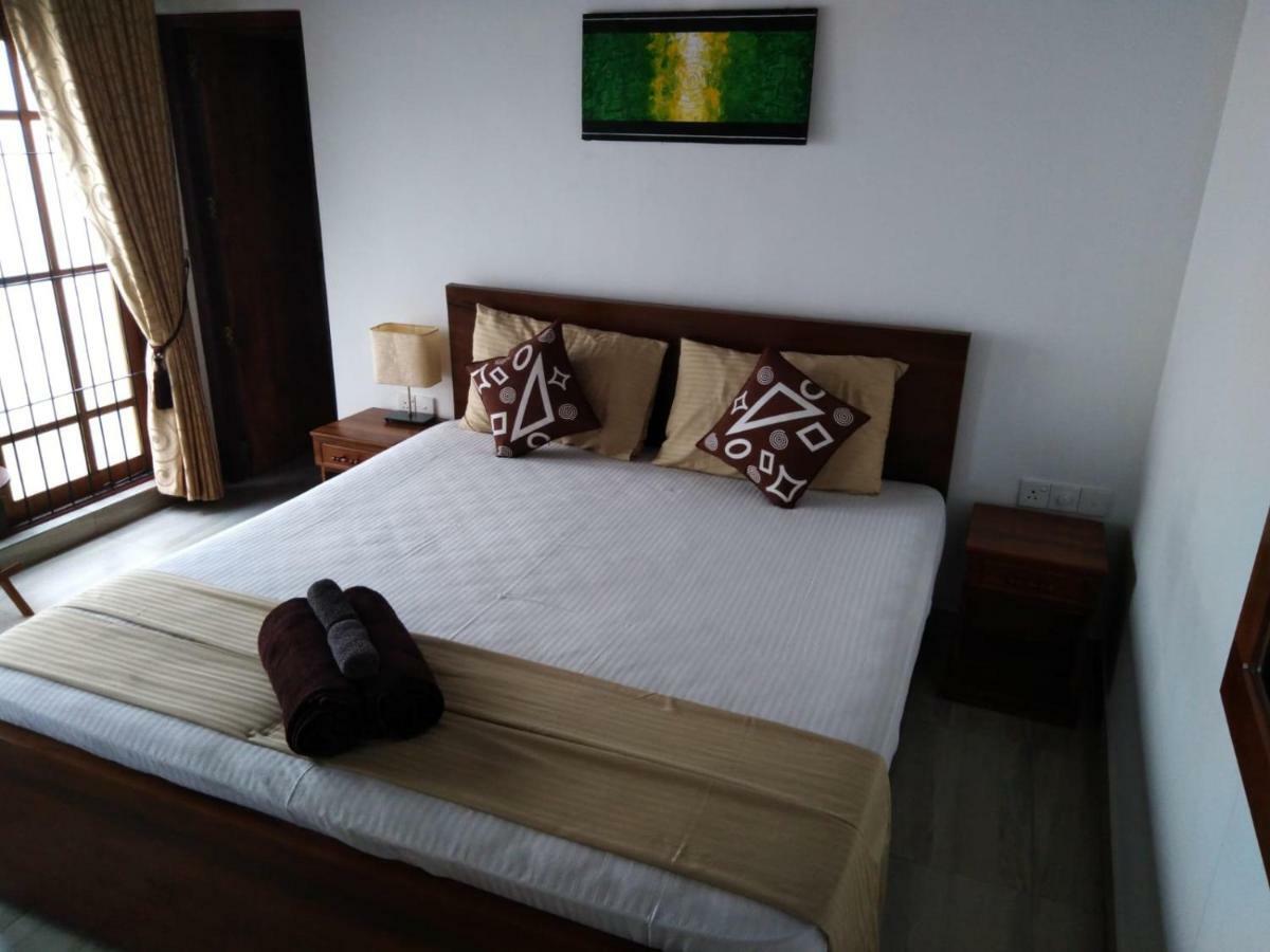 Lija Residence Негомбо Екстериор снимка