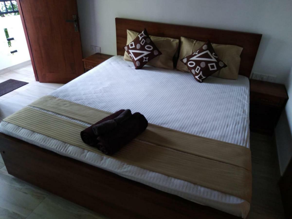 Lija Residence Негомбо Екстериор снимка