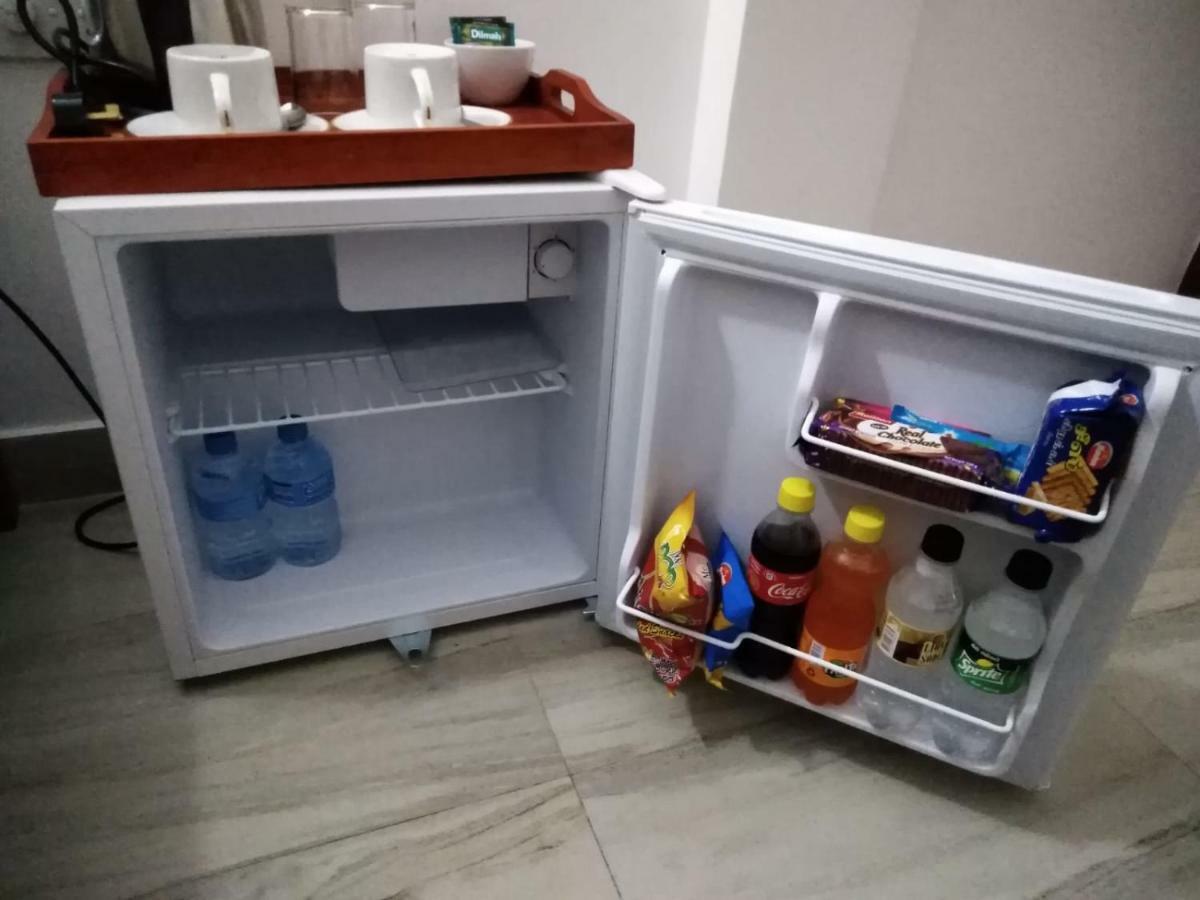 Lija Residence Негомбо Екстериор снимка